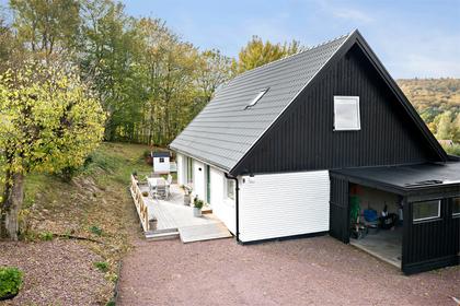 Bjärabacken 8, Vånga