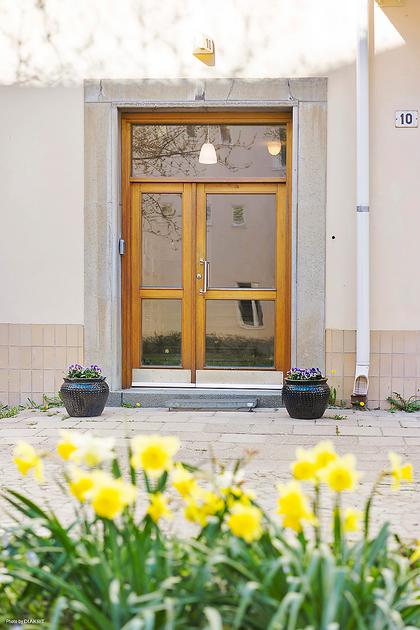 tiled_stove