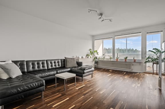 Meteorvägen 16, Täby