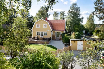 Bild av trädgården