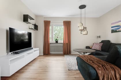 Astrakangatan 4, Hässelby Gård