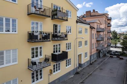 Södra Bangårdsgatan 4A, Söder