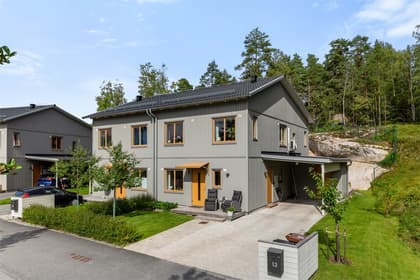 Fredsborgsvägen 12, Hagbyhöjden