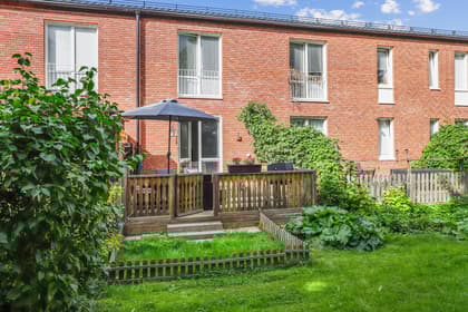 Lammholmsbacken 236, Vårby Gård