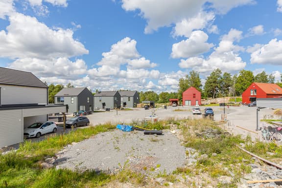 Murarbo 142, Sigtuna