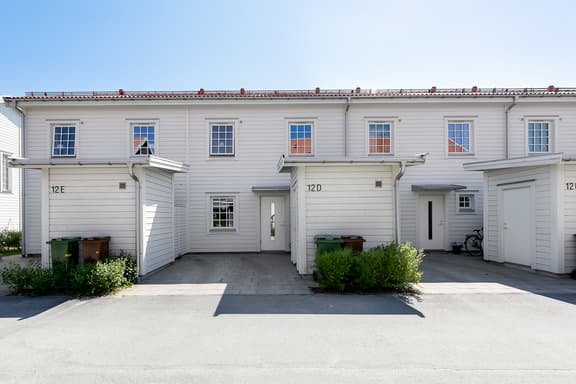 Ulsavilagatan 12D, Örebro