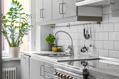 tiled_stove