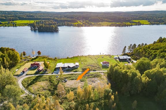 Hennikes väg 4, Smedjebacken