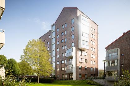 Eketrägatan 12C, Kyrkbyn