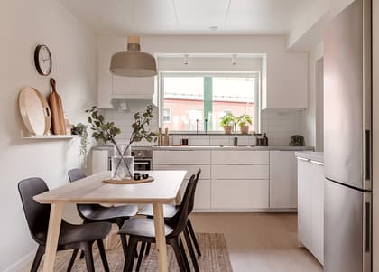 Russvägen 29, Lillhällom