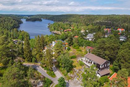 Månbacken 7, Insjön