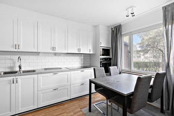 Kruthornsvägen 38, Sollentuna