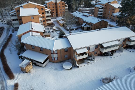 Spegelbacken 64, Täby