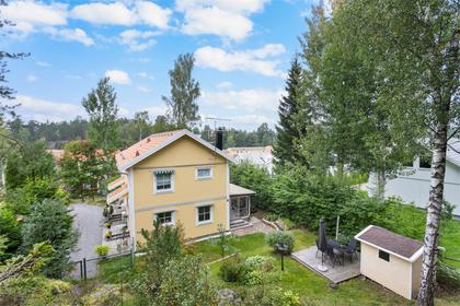 Lövholmenvägen 29B, Tumba