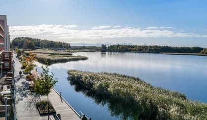 Kajpromenaden, Tullholmsviken