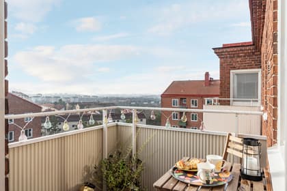 Bokbindarvägen 55, Hägerstensåsen