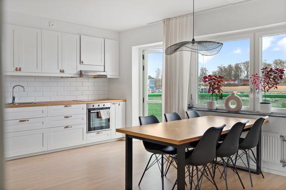 Flygfältsvägen 11, Järfälla