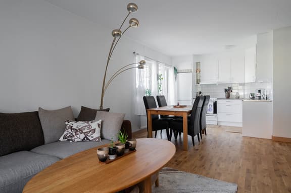 Småbrukets Backe 10, Huddinge