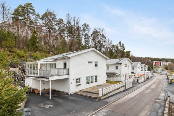 Steningeliden 18, Sigtuna