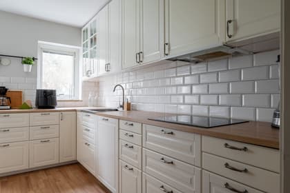 Furulundsgatan 20A, Tullen