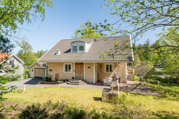 Komedivägen 11, Huddinge