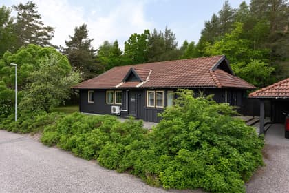 August Jans väg 1, Alunda