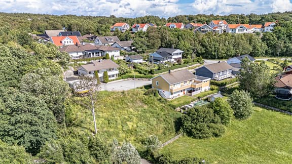 Prästkragevägen 8, Tanum