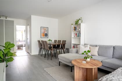 Gässlingavägen 5C, Väster