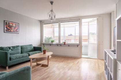 Kämpagränden 7B, Linero