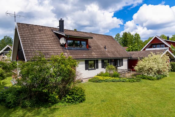 Trestegsvägen 18, Karlskoga