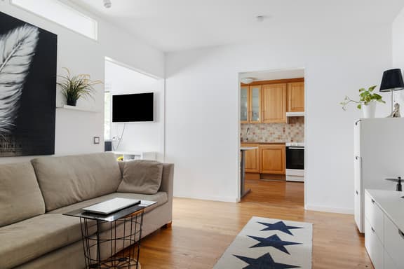 Holmvägen 2, Upplands Väsby