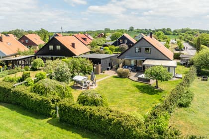 Kråkbärsgatan 36, Bärgatorna