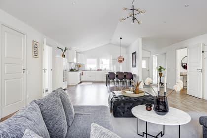 Kaprifolvägen 7, Örsundsbro