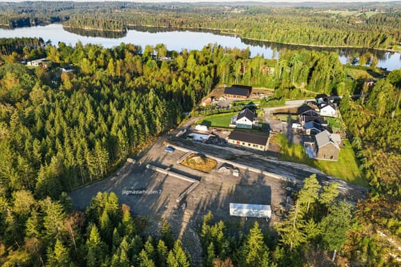 Jägmästarhöjden 7, Mark