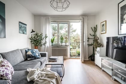 Tombolavägen 8, Västberga