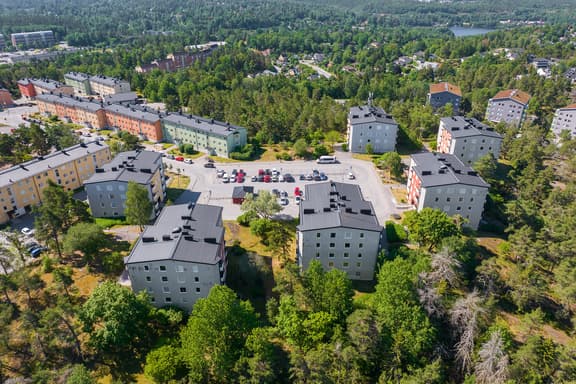 Månstorpsvägen 30, Botkyrka