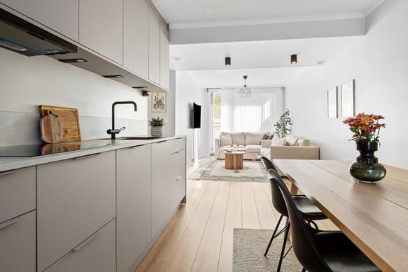 Kavallerigatan 38, Upplands Väsby