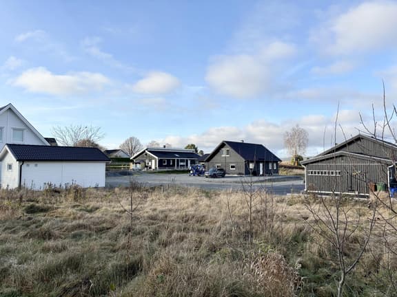 Gullsätersgatan 7, Mark