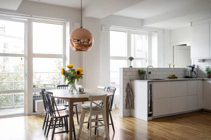 Radiusbacken 23, Midsommarkransen