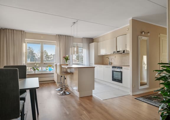 Bromsbodavägen 73, Upplands Väsby