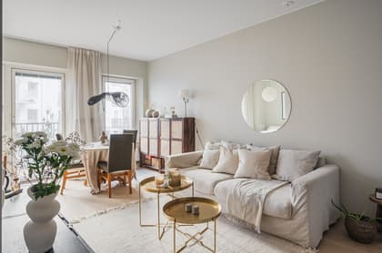 Nya gatan 20, Centrala