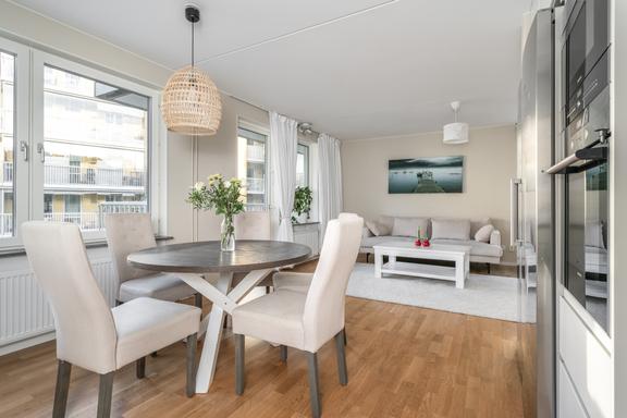 Väderkvarnsgatan 3, Järfälla