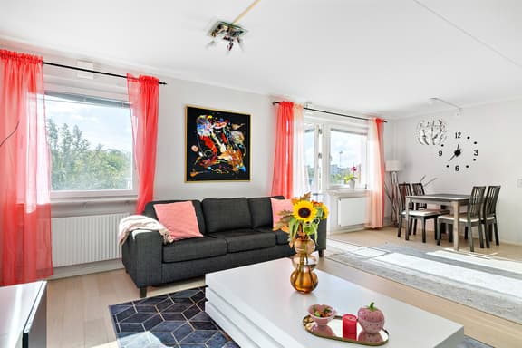 Centrumslingan 45, Solna