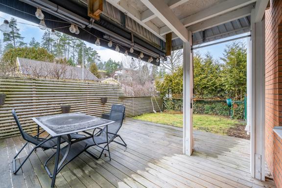 Yrvädersvägen 35, Järfälla