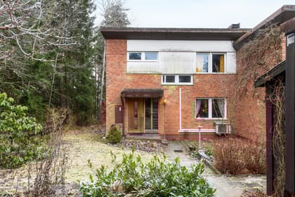 Österhöjdsvägen 18, Rosenlund