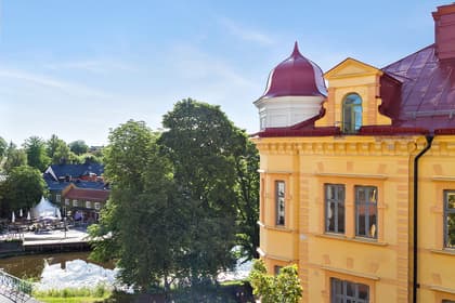 Skolgatan 12B, Centrum