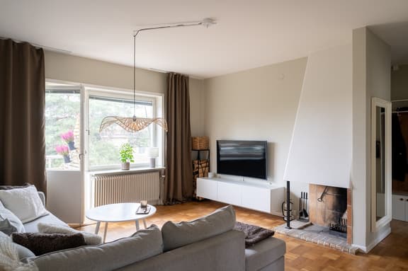 Gustav III:s väg 35, Stockholm