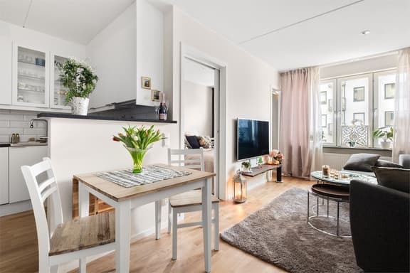 Råcksta Gårdsväg 28, Stockholm