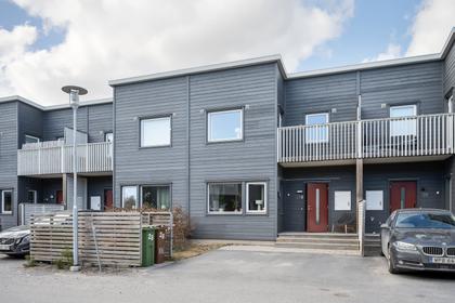 Strömshillvägen 28, Ålsta