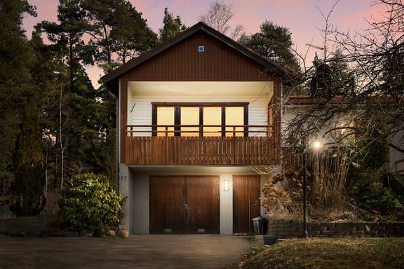 Höglandsvägen 17, Södertälje